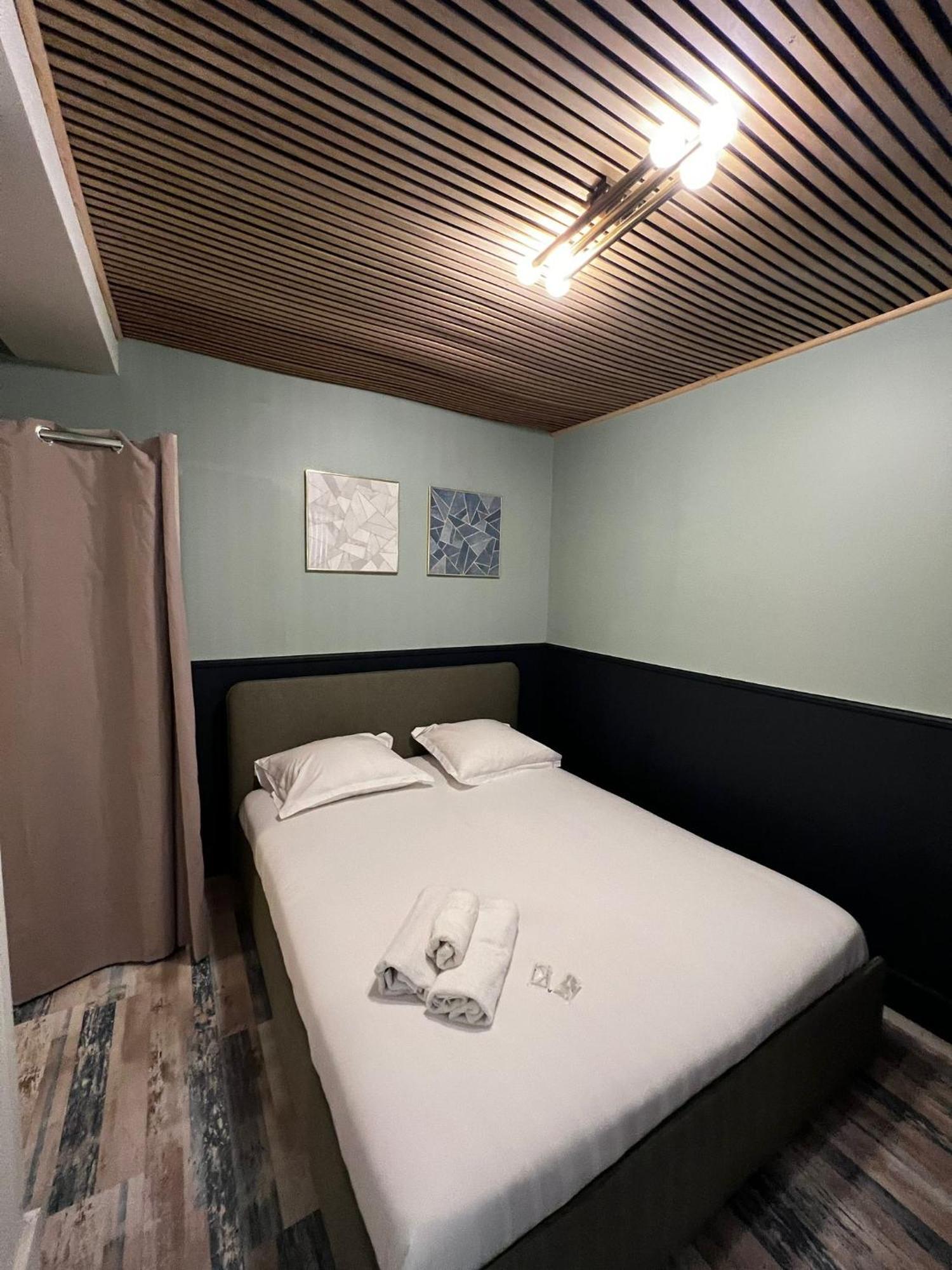 Joli 2 Pieces Proche Marais Apartamento Paris Exterior foto